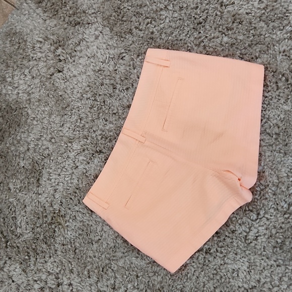 Final Sale...Lilly Pulitzer Walsh short light orange - Picture 6 of 7